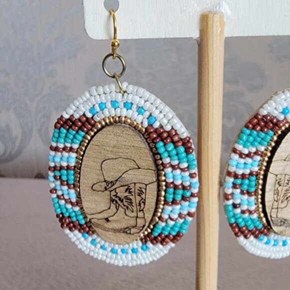 Rodeo Ridge Wood and Ivory Multi Seed Bead Oval Earrings - Picture 2 of 2